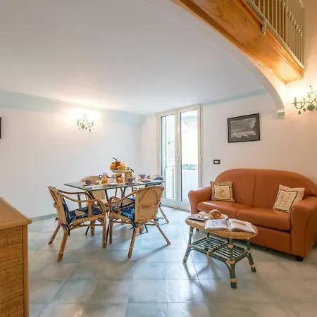 Ricciolo D'oro 2 Ferienhaus *